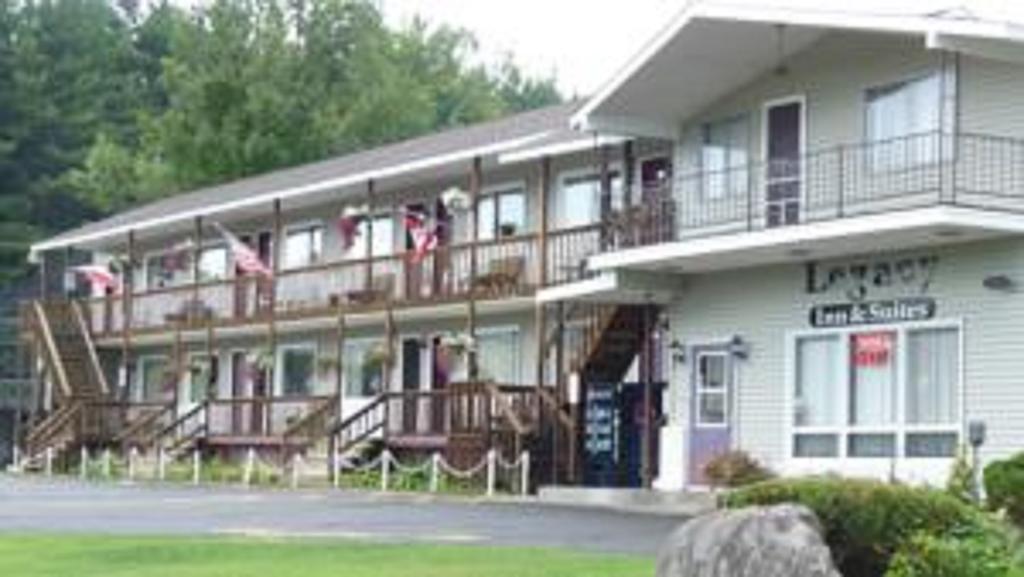 Legacy Inn & Suites Of Lake George Exterior foto